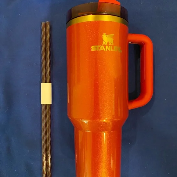 Scarlett Tinsel Stanley - Picture 8 of 8